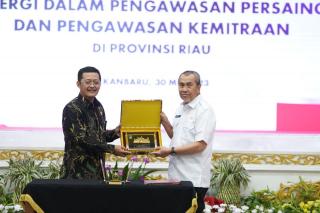 Pemprov Riau dan KPPU Kerja Sama Pengawasan Usaha yang Sehat 